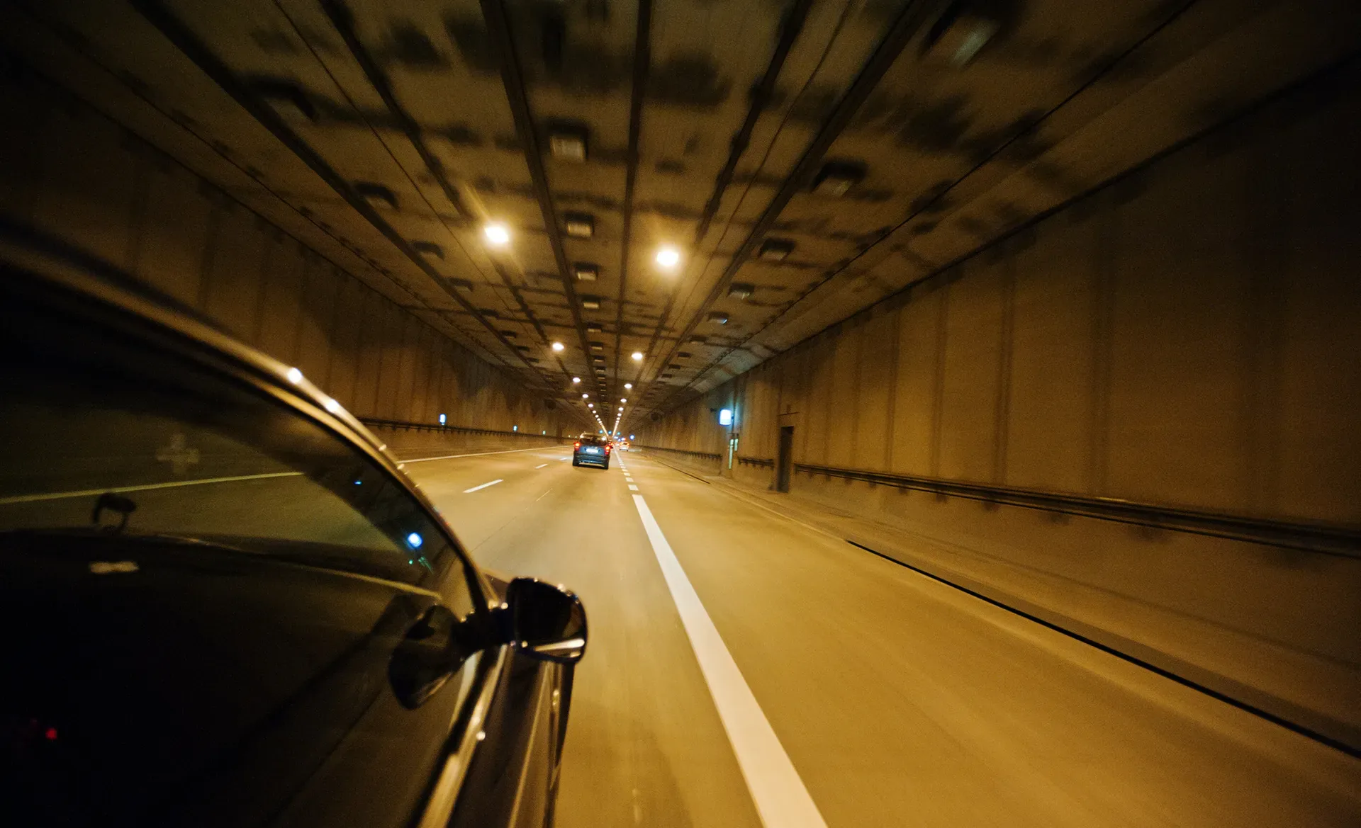 Ambiance route / tunnel