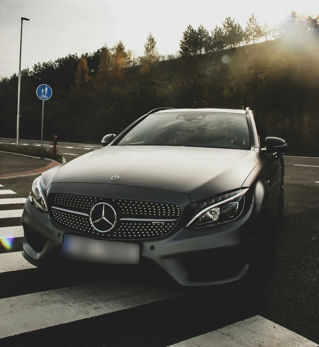Photo réelle — chauffeurs / véhicules du groupement
